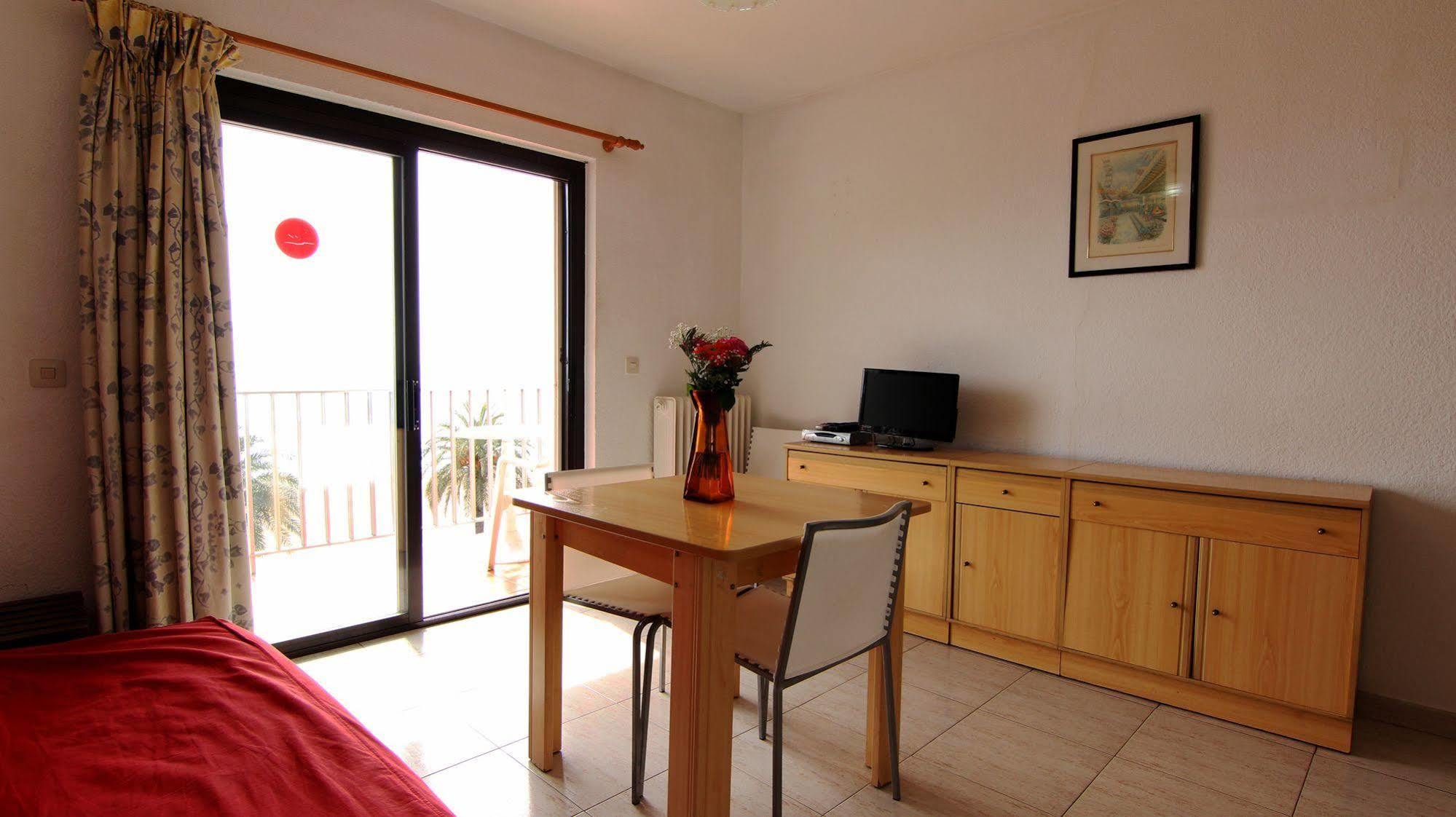 Apartamentos Zodiac Lloret de Mar Dış mekan fotoğraf